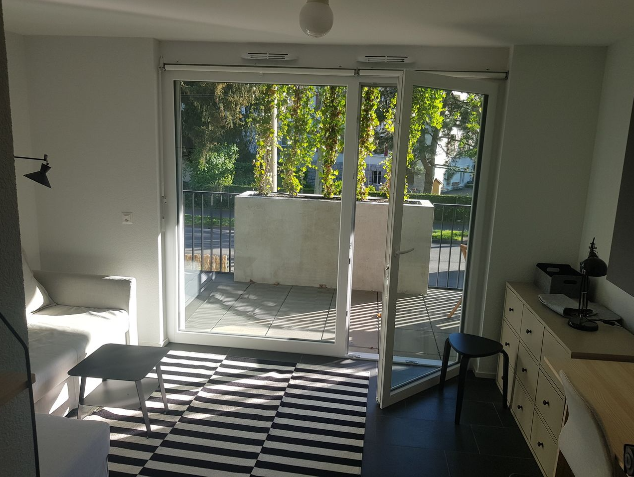 Itsenäinen Studio Renens 249049