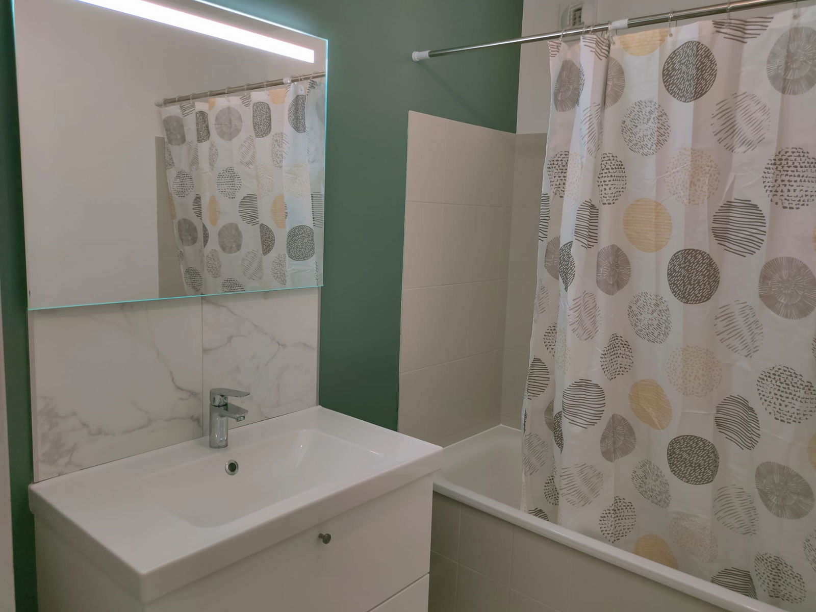 Järjestäminen Grenoble 426684