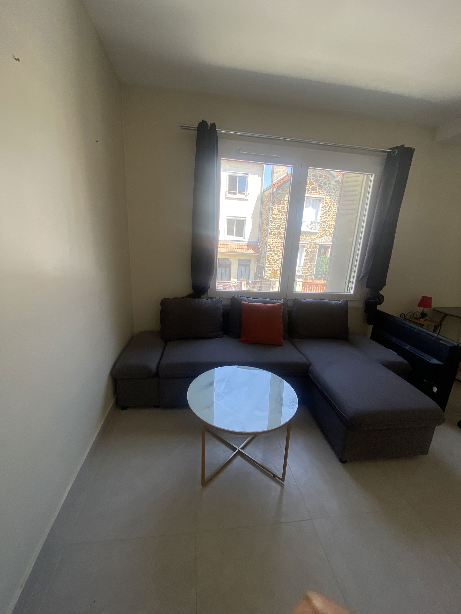 Kotimajoitus Aulnay-sous-Bois 548037