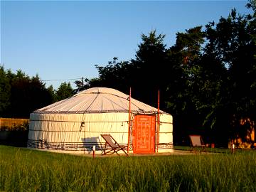 Roomlala | Yurt And Trailer For Rent