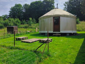 Roomlala | Yurt for rent