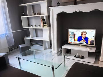Roomlala | Zakwaterowanie dla studentów w komfortowym domu dzielonym dla dziewcząt