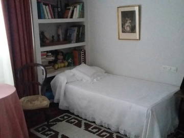 Roomlala | Zakwaterowanie oferowane w zamian za towarzyszenie osobie starszej