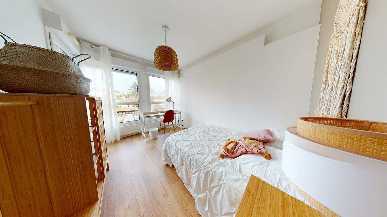 Colocatie Bron 638914