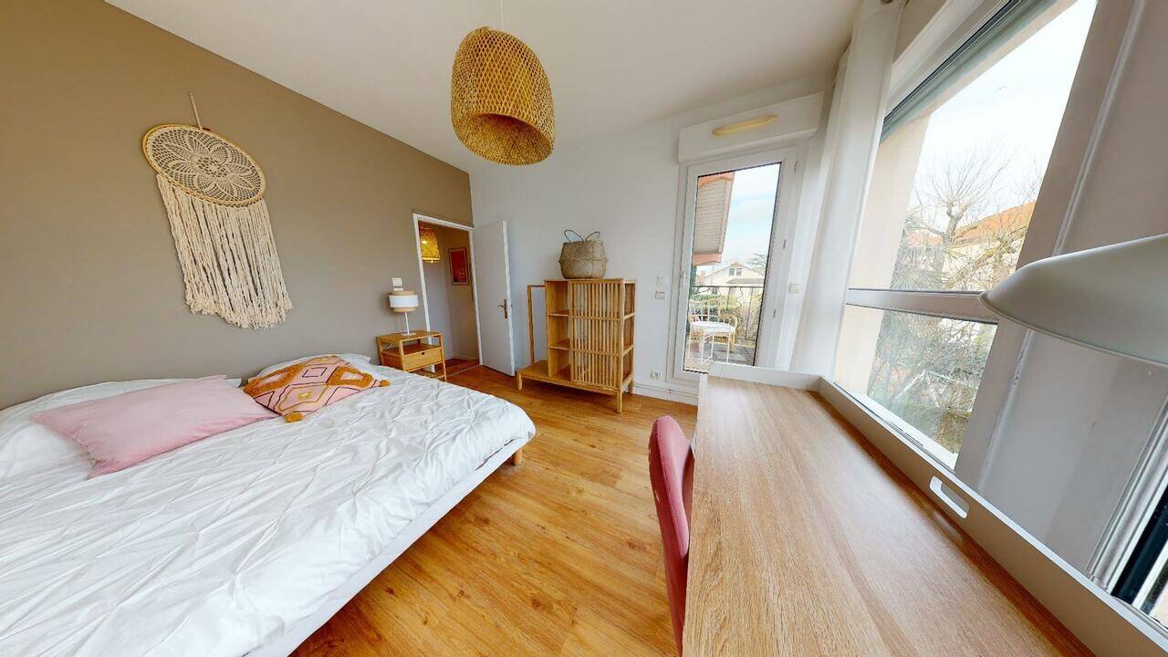 Colocatie Bron 638914