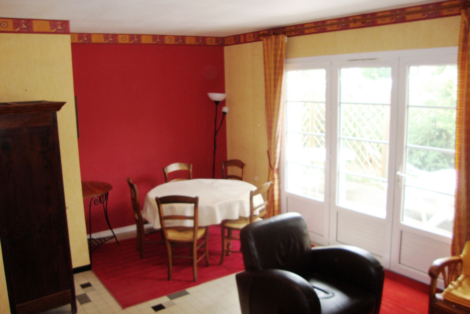 Homestay Ambarès-et-Lagrave 660234