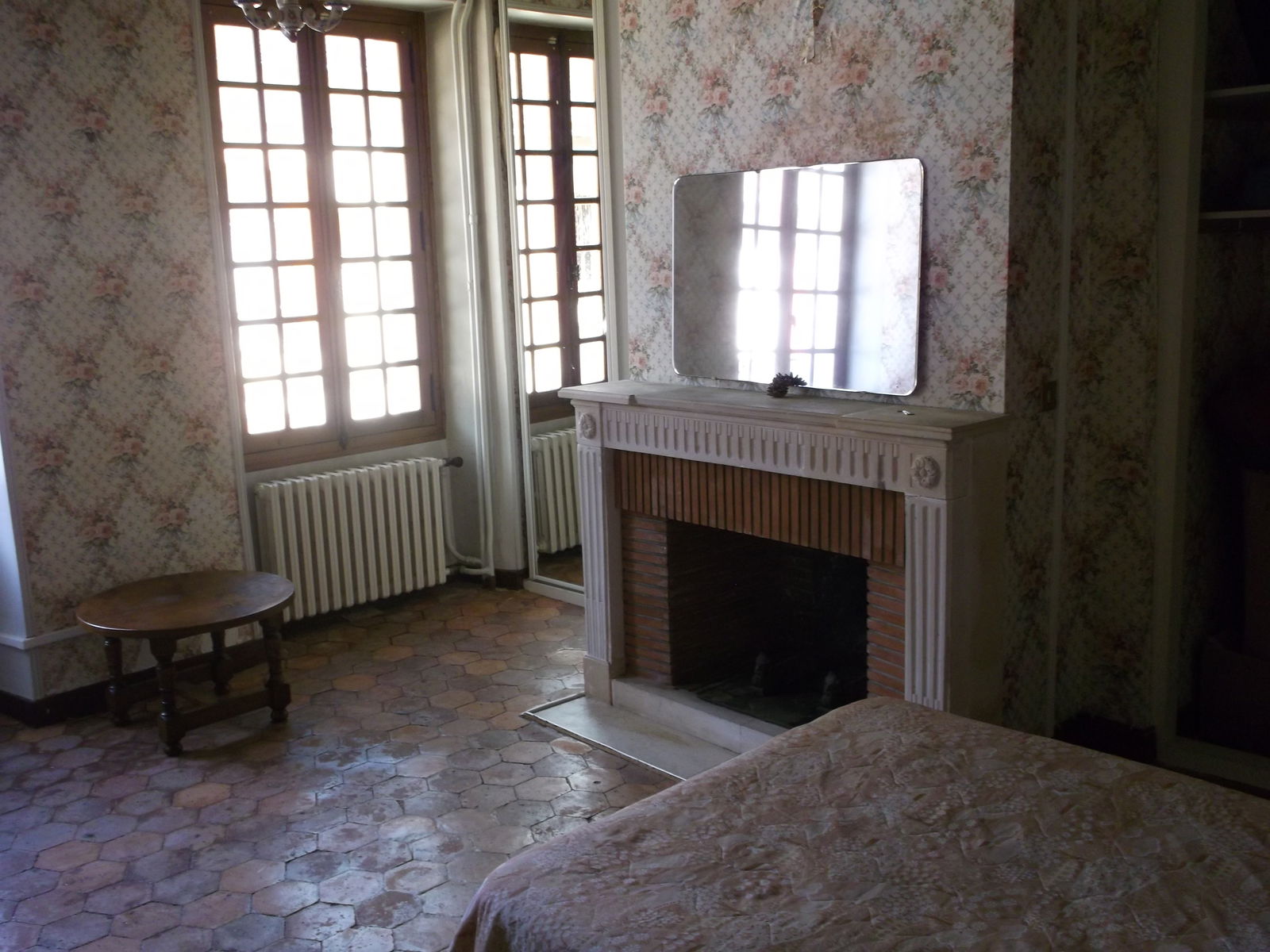 Homestay Saint-Julien-du-Sault 86982