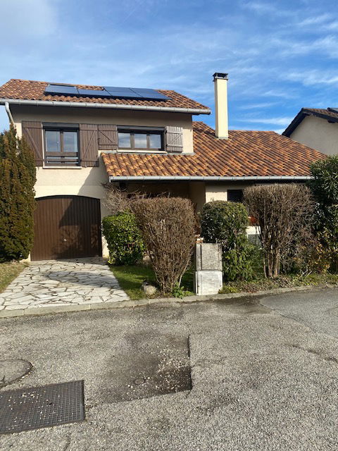 Homestay Crolles 477137