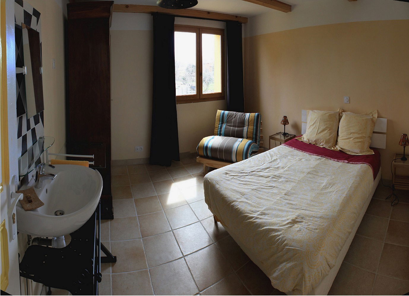 Homestay Les Vans 102355