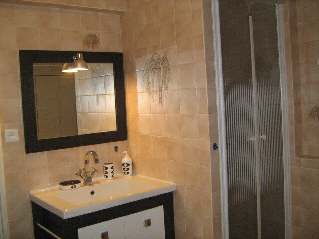 Homestay Saint-Erblon 4425