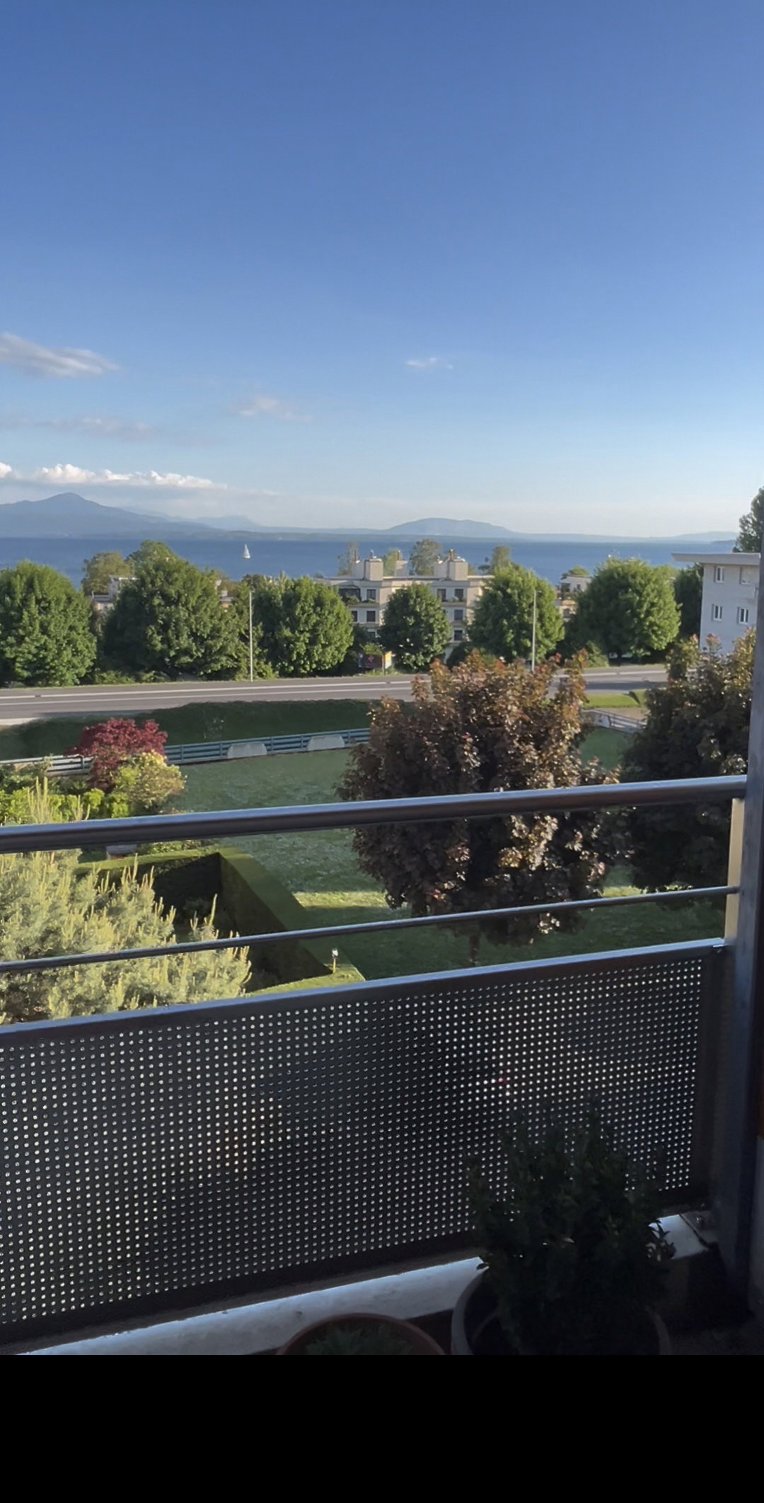 Homestay Mont-sur-Rolle 659018