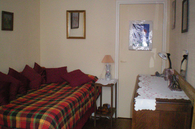 Homestay Paris 19821