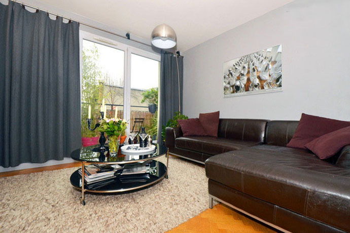 Homestay Paris 17627