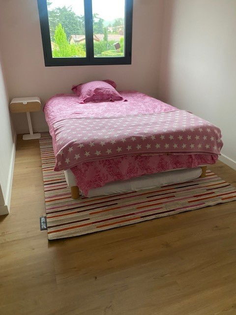 Homestay Neuville-sur-Saône 562373