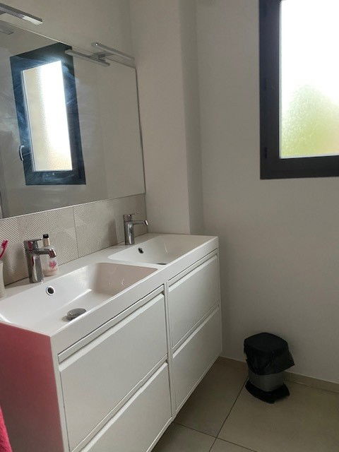 Homestay Neuville-sur-Saône 562373