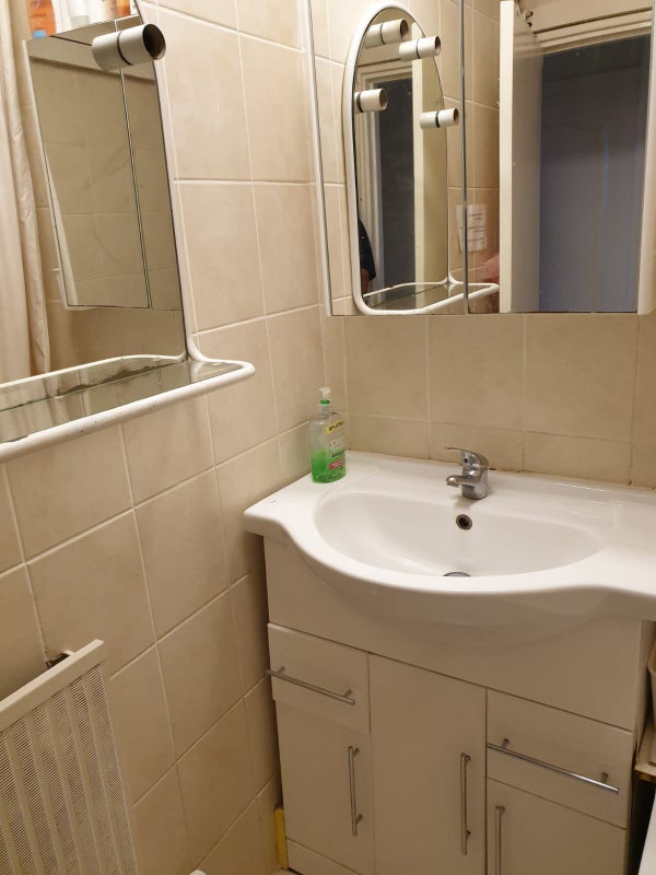 Ganz Haus London 660915