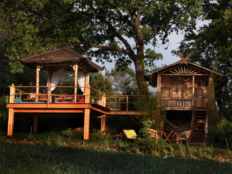 Bed And Breakfast Aigremont 90126-2