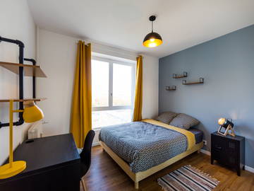 Roomlala | [zestaw] Umeblowana sypialnia nr 1 – 10 m2 – Nowa