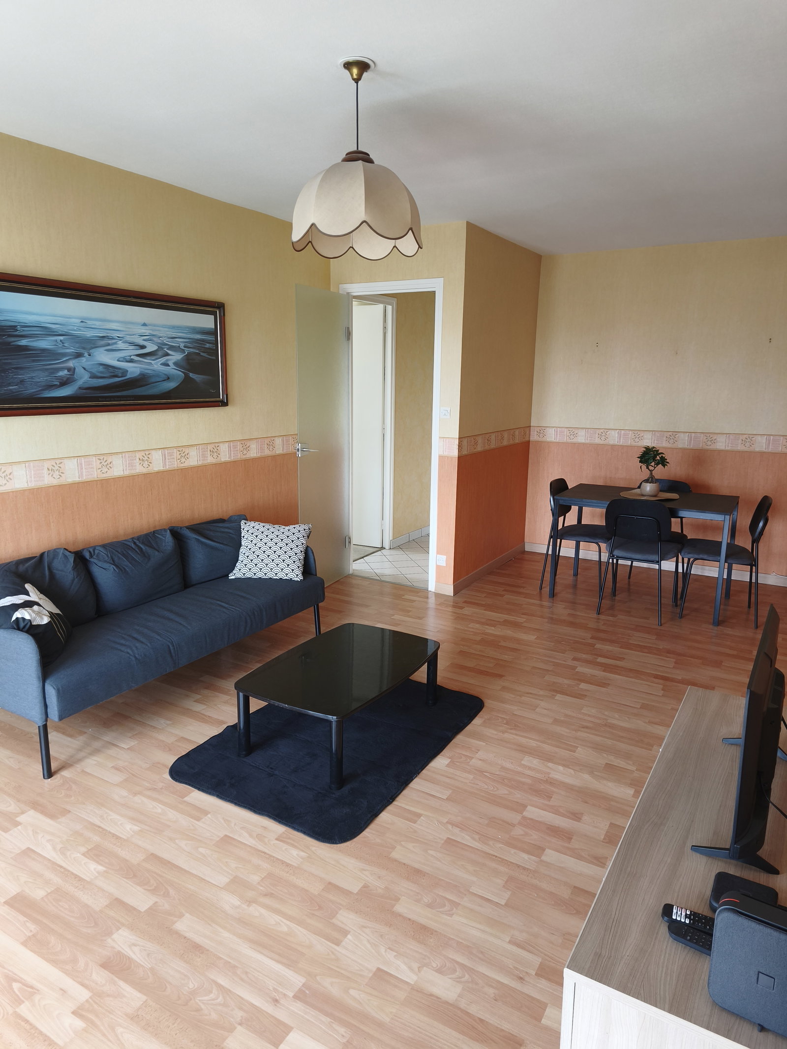 Wohngemeinschaft Caen 678285
