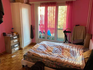 Roomlala | Zimmer in einer komfortablen Wohnung in Lausanne