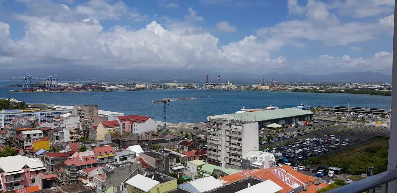 Kolokation Pointe-à-Pitre 204991