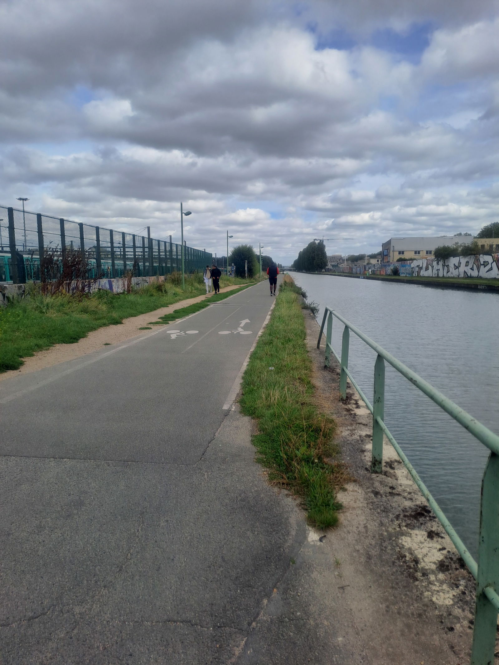 Kolokation Bobigny 265607