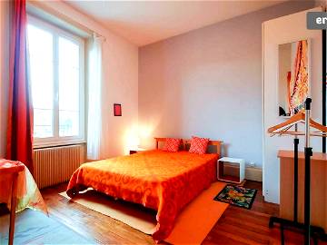 Roomlala | Zimmer In Geräumigem Zen Und Komfortablem Apartment, Lyon