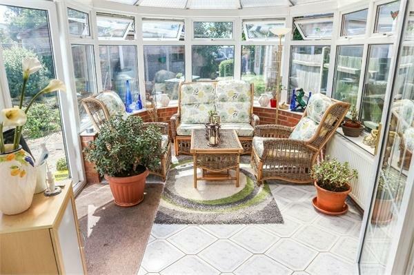 Gastfamilie NR3 3UA 101851