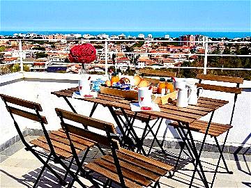 Roomlala | Zimmer In Riccione Mit Meerblick Im Sommer