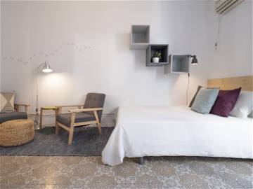 Roomlala | Zimmer Mit Privater Terrasse Und Doppelbett (RH16-R4)