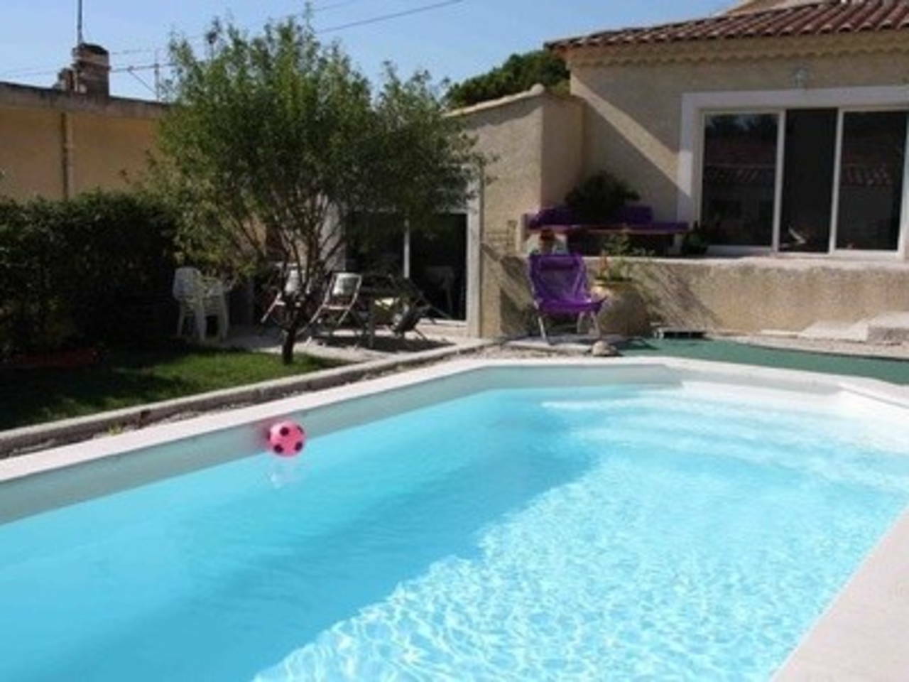 Kolokation Les Pennes-Mirabeau 54623