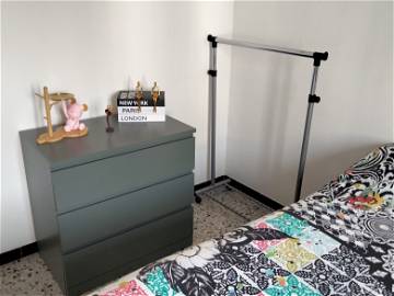 Roomlala | Zimmer vermieten, Zugang zu anderen Räumen.