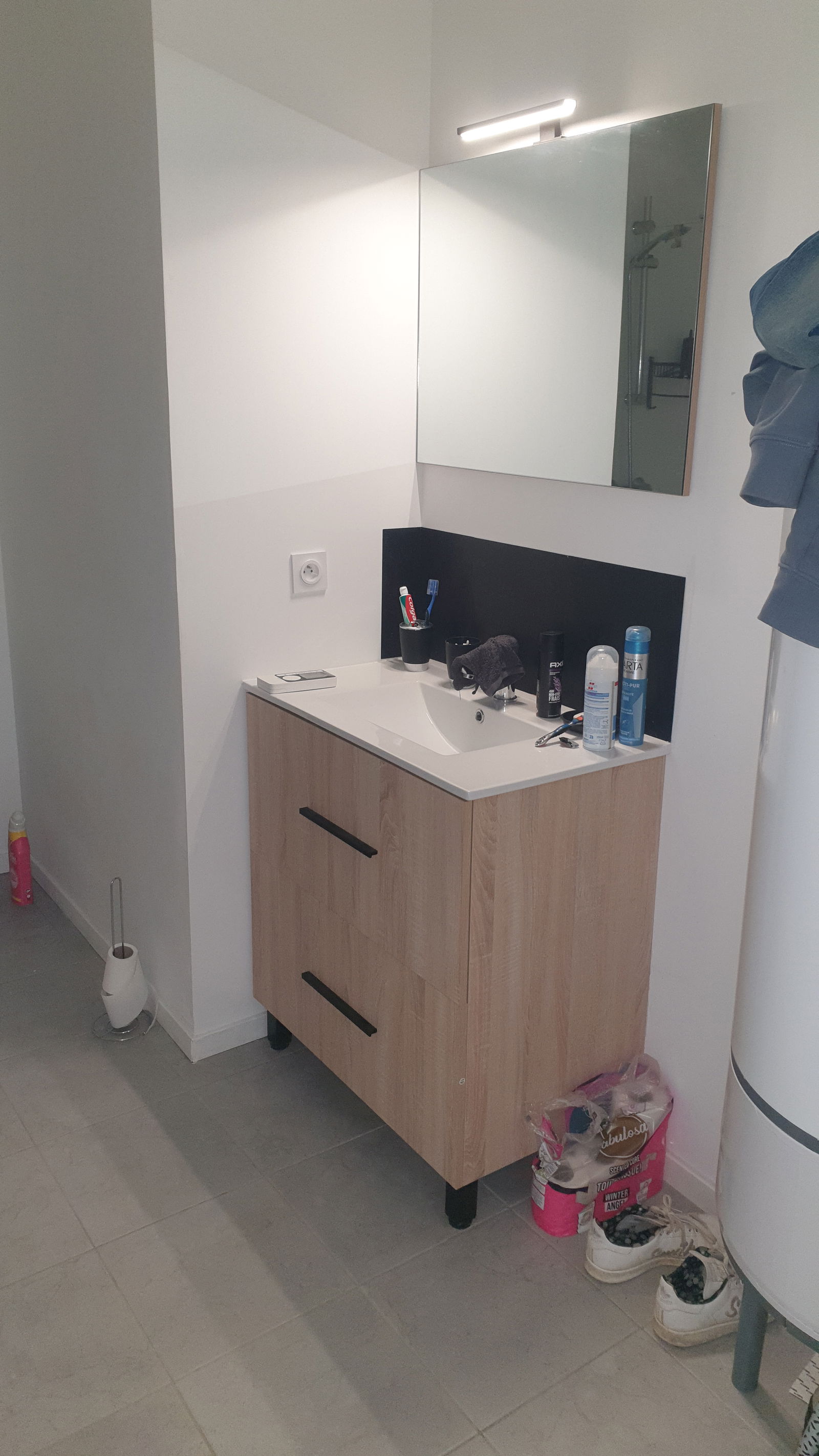 Kolokation Jayat 581929