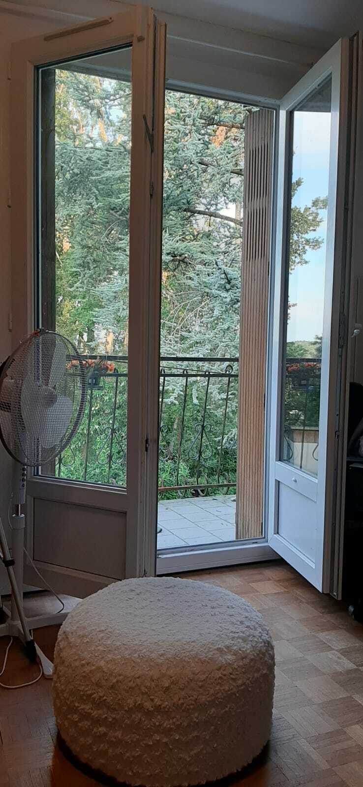 Kolokation Montry 251474