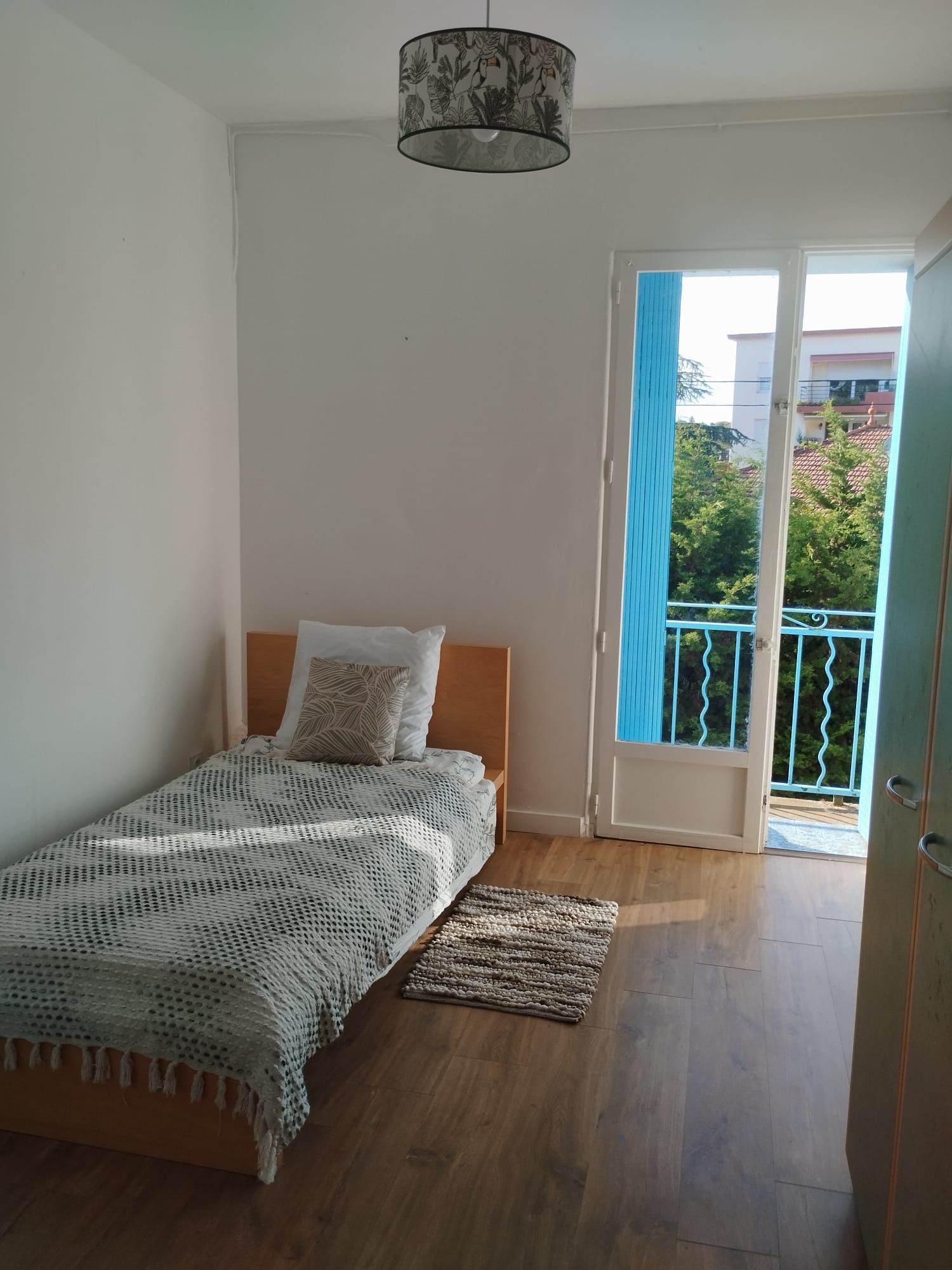 Wohngemeinschaft Nîmes 675987