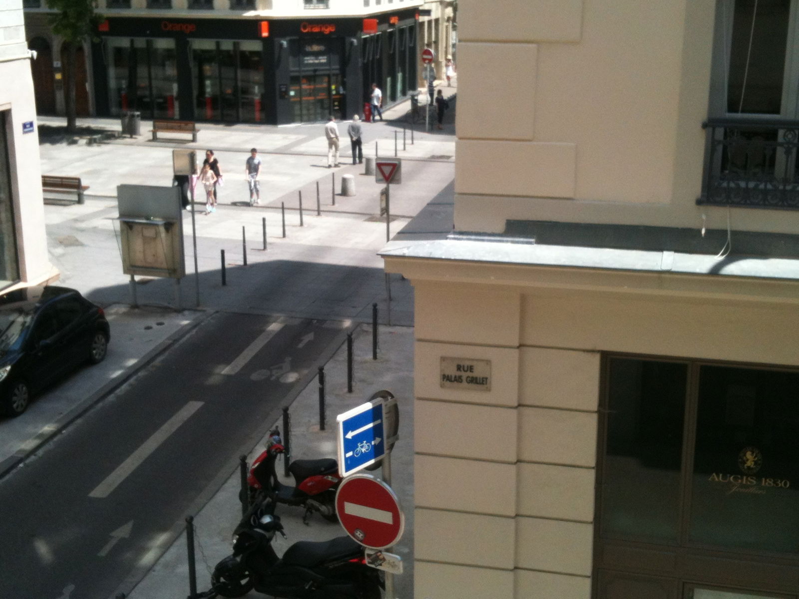 Kolokation Lyon 75899