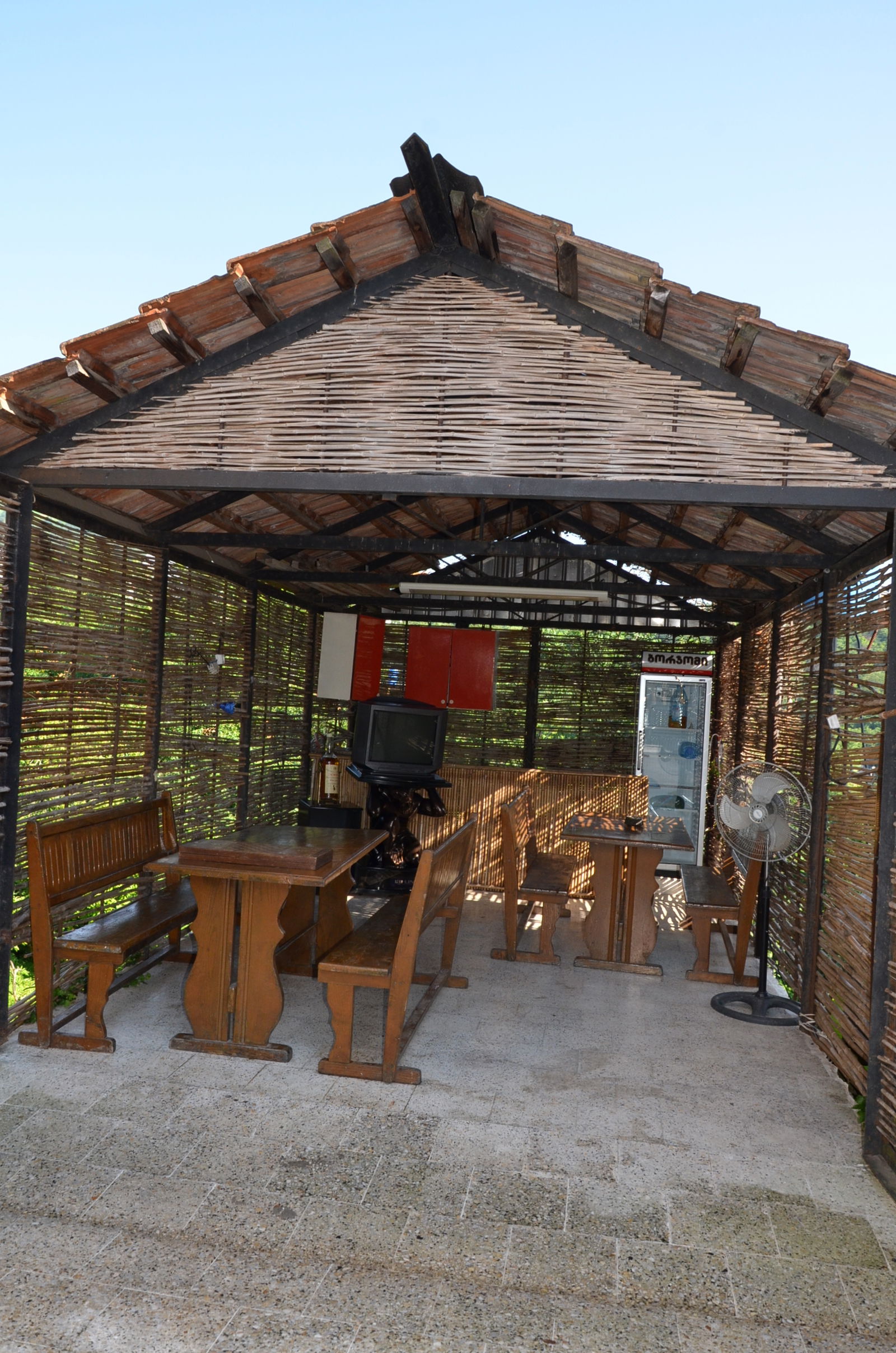 Unabhängiges Studio Makhinjauri 101203