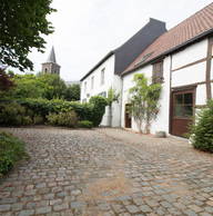 Host: Chambre à La Campagne Annexe à Une Maison Familiale