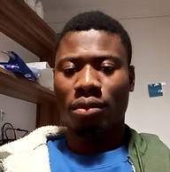 Dueño: Compañero De Cuarto En Una Casa De Campo