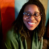 Roomlala | Janine M.