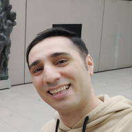 Proprietário: Alugam-se quartos em casas particulares